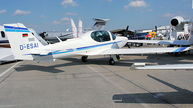 Grob G 120A