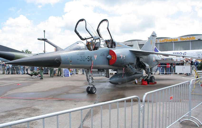Dassault Mirage F.1: französisches Jagdfugzeug und Erdkampfflugzeug