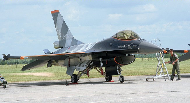 Lockheed Martin F-16 Fighting Falcon