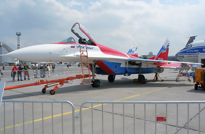 MiG 29M OVT, Mikojan Gurewitsch: modernste Version mit beweglichen Vektordüsen