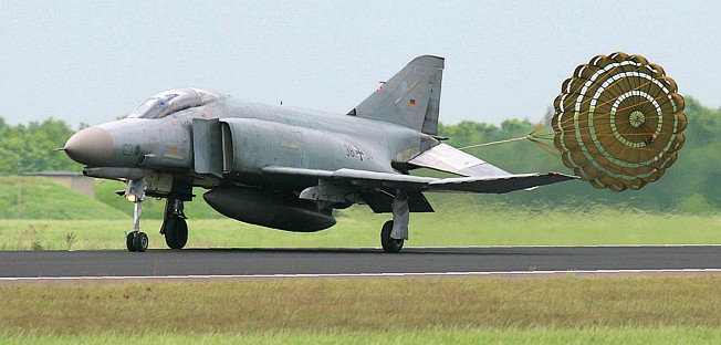 F 4 Phantom II