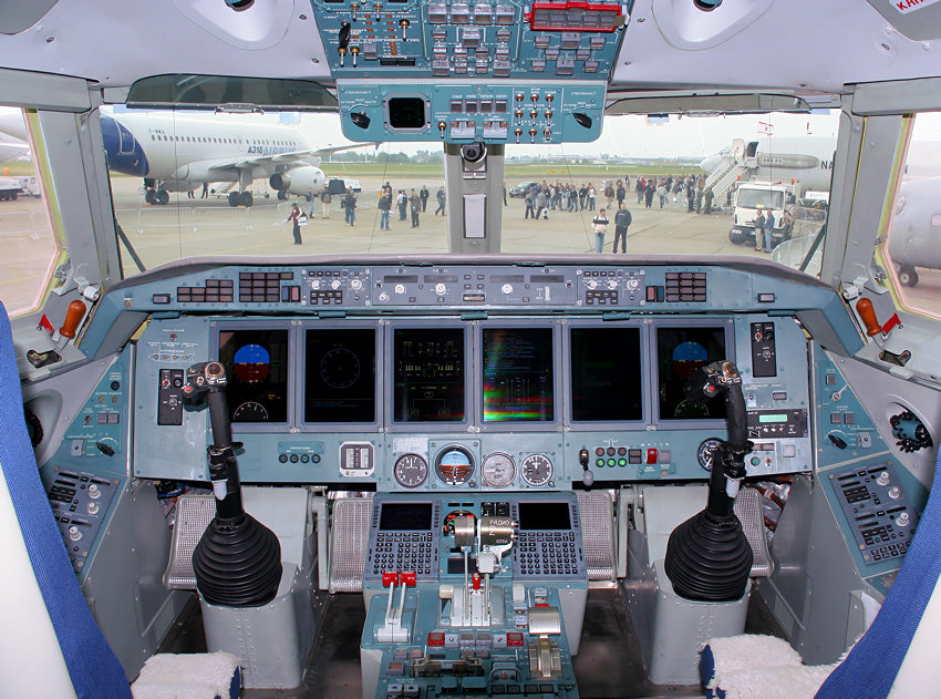 Beriev BE-200 - Cockpit