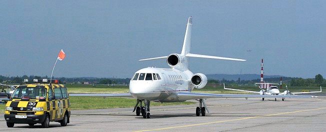 Dassault Falcon 50