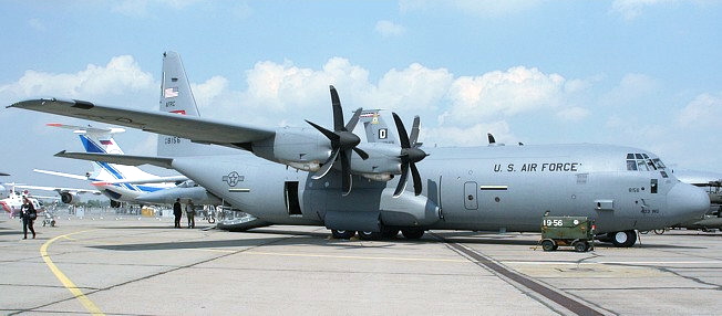 Hercules C-130, Lockheed-Martin
