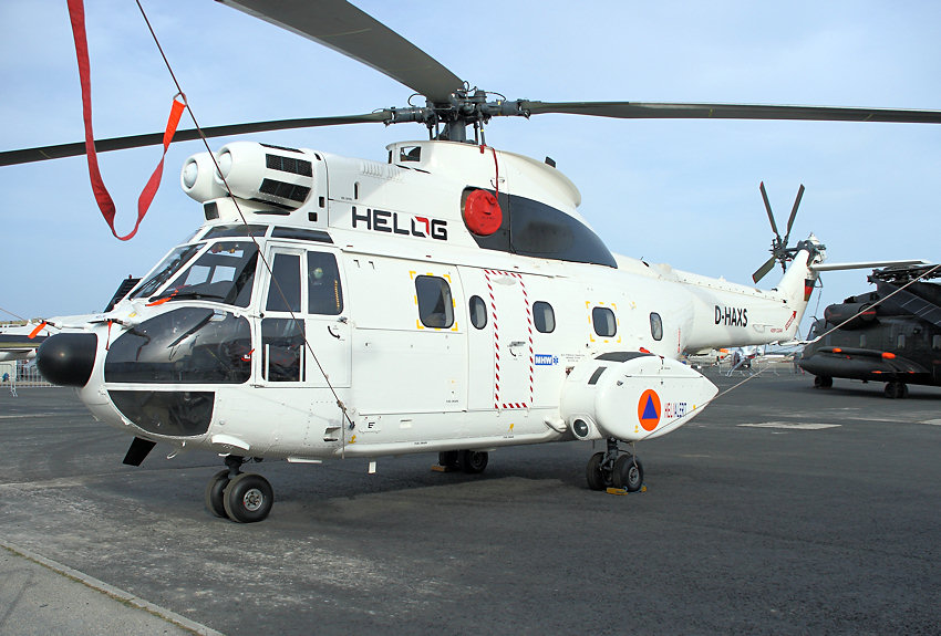 Aerospatiale SA 330 J Puma:  französischer Mehrzweckhubschrauber (jetzt: Eurocopter)