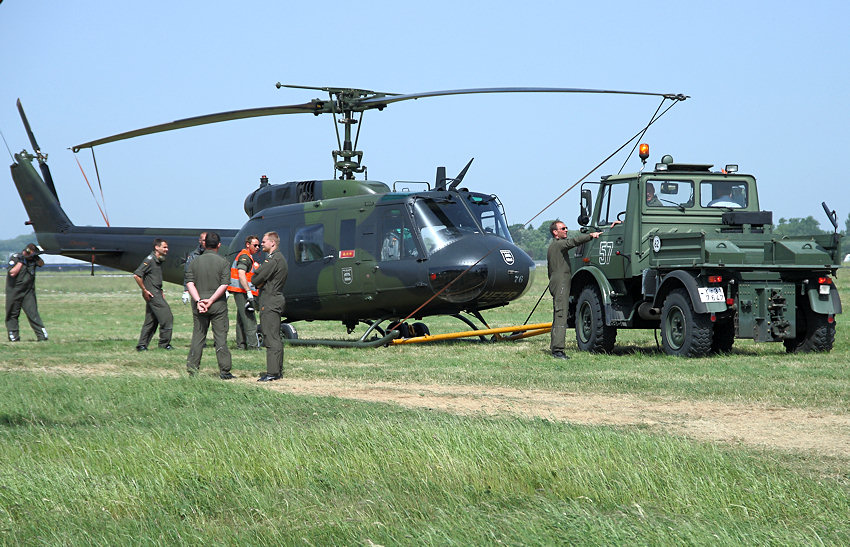Bell UH-1D Iroquois: Hubschrauber beim Heer, der Luftwaffe und der SAR-Rettung