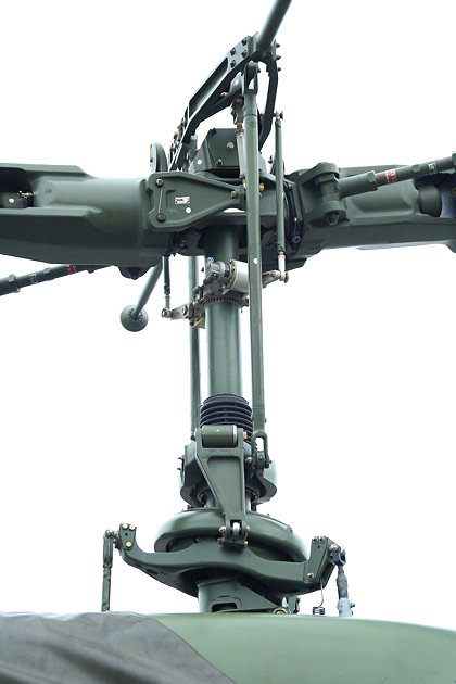 Bell UH-1 Iroquois - Rotorkopf