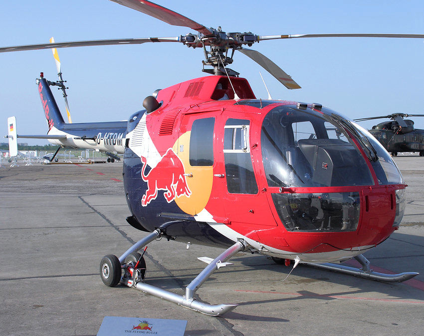 Bölkow Bo 105: Hubschrauber der Firma  Red Bull