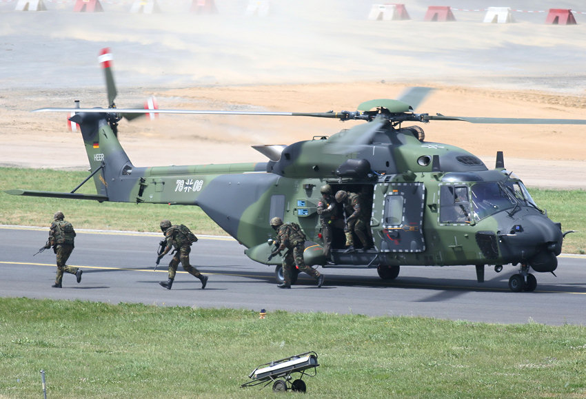 NH 90 Industries - Landung