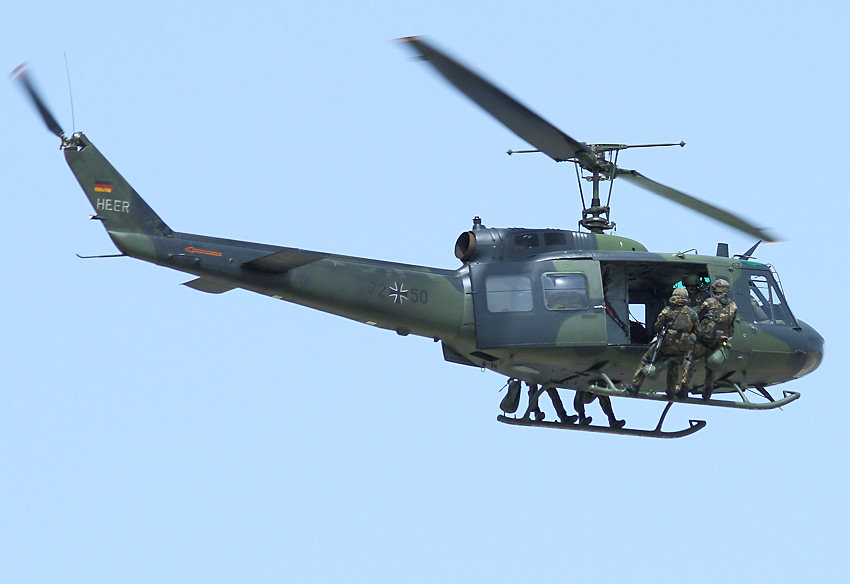 Bell UH-1 Iroquois - Flug