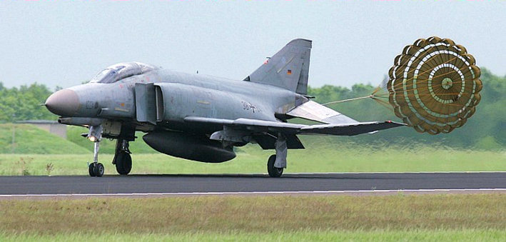 F 4 Phantom II