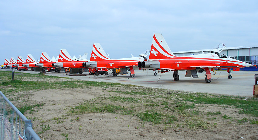 F-5 Tiger II: Flugzeug der schweizer Kunstflugstaffel Patrouille Suisse
