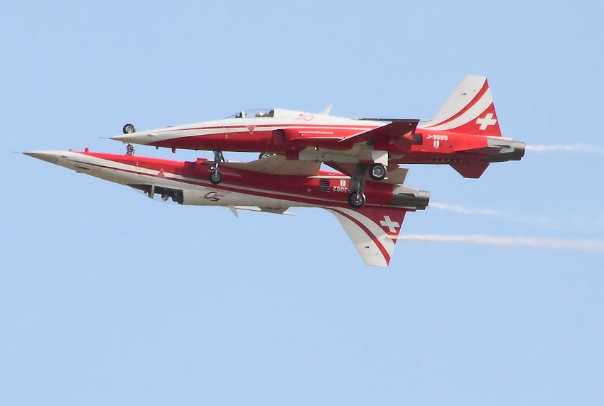 Patrouille Suisse ILA 2014