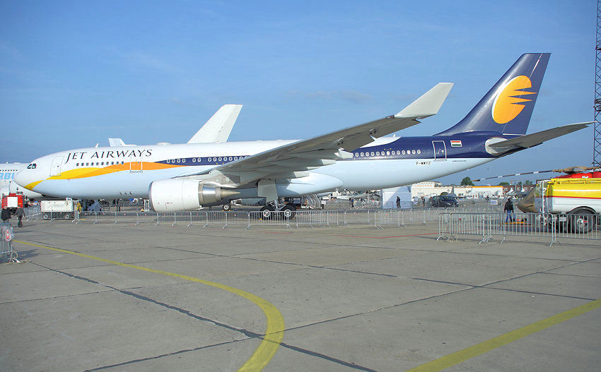 Airbus A330-200: Passagierflugzeug für Mittel- und Langstrecken mit zwei Triebwerken