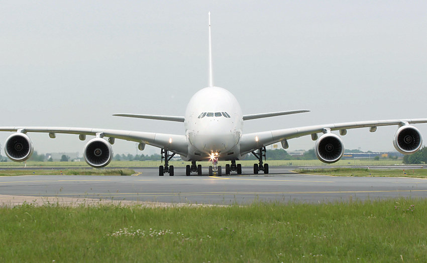 Airbus A-380: Verkehrsflugzeug