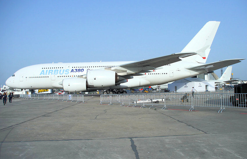 Airbus A380: das bisher größte in Serienfertigung produzierte Verkehrsflugzeug der Welt