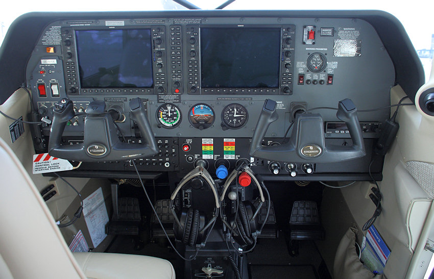 Cessna 206 Stationair - Cockpit