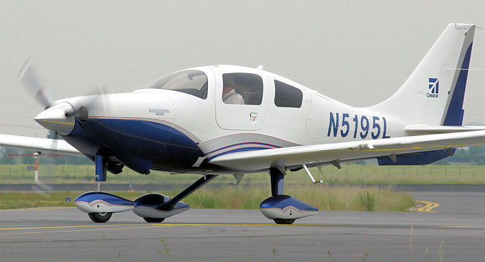 Cessna C-400