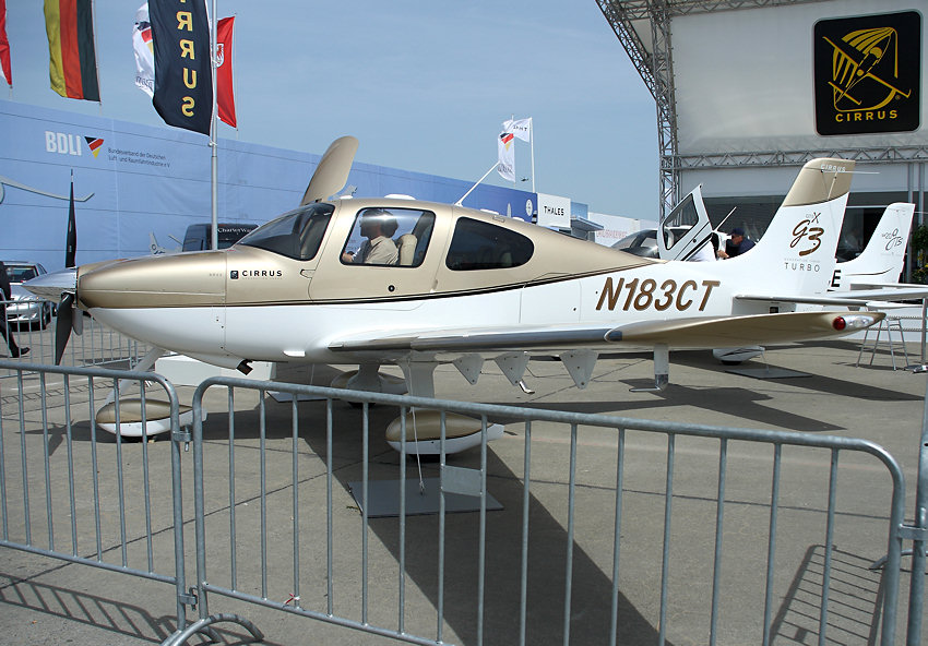 Cirrus SR 22 GTSx G3 Turbo: Rumpf und Flügel aus Kohlenstofffaser