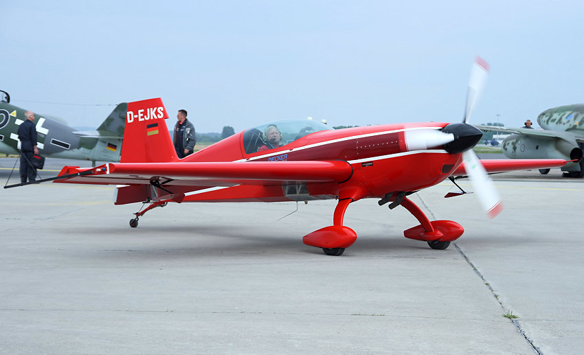 EXTRA 300S: Kunstflug