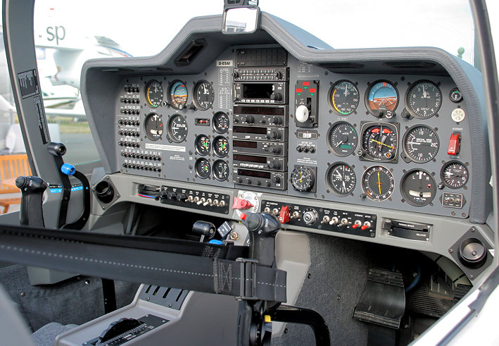 Grob Aerospace G-120