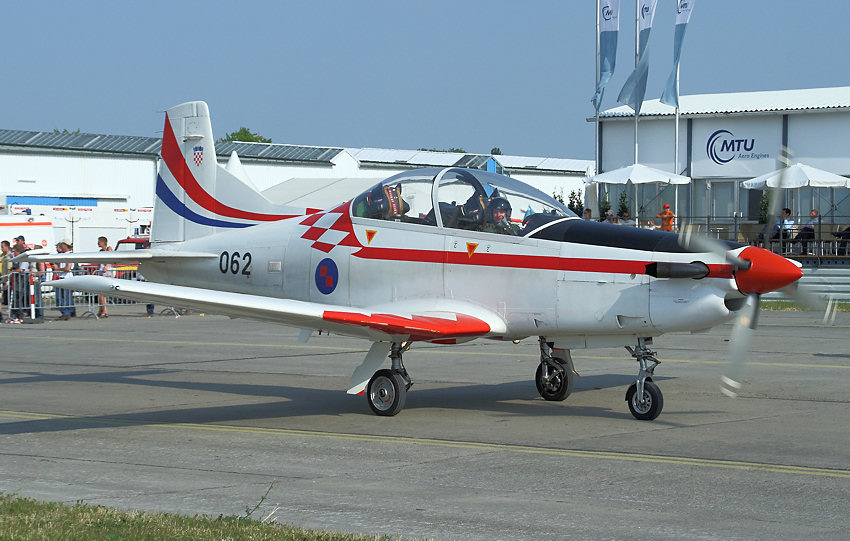 Pilatus PC-9: Schulflugzeuge mit Turboprop