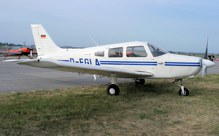 Piper PA 28-161 Warrior III - Reiseflugzeug