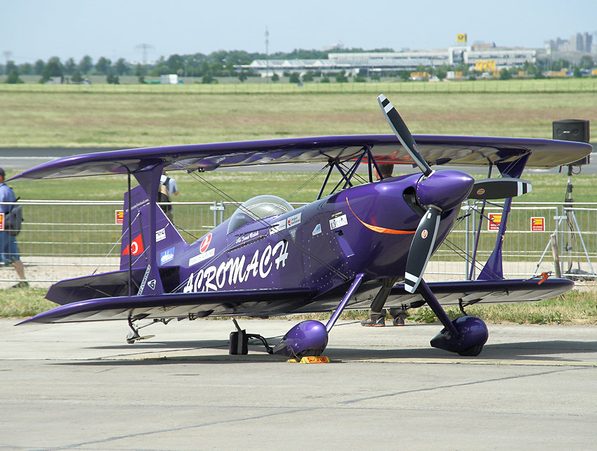 Purple Violet - Kunstflugstaffel Acromach