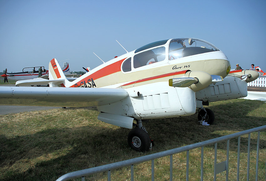 Aero Ae 145: zweimotoriges Reiseflugzeug des tschechoslowakischen Flugzeugherstellers Aero
