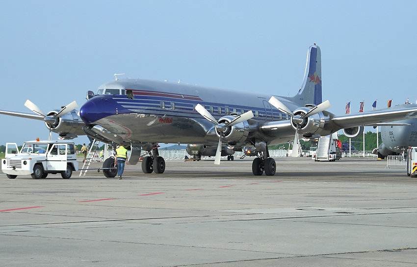 Douglas DC-6 B: ehemals Luxusflugzeug des Staatschefs Marschall Josip Broz Tito
