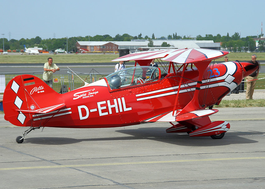 Pitts S-2B - Doppeldecker