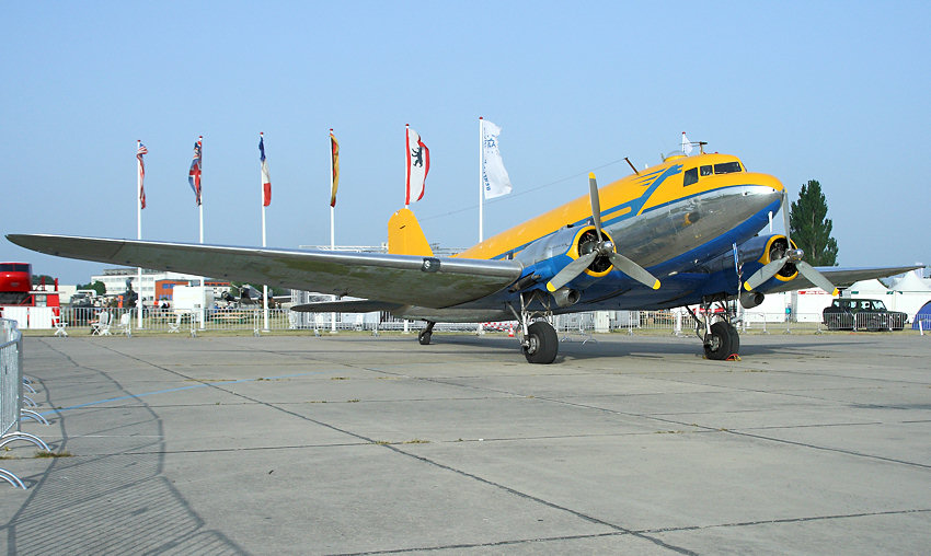 Douglas DC-3:  Rosinenbomber