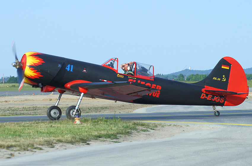 YAK 50 - Flieger Revue: Wurde in den 1970er Jahren von den sowjetischen Kunstflugmannschaften genutzt