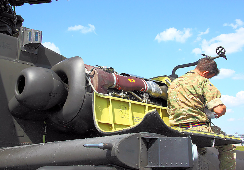 AH-64 Apache - Turbine