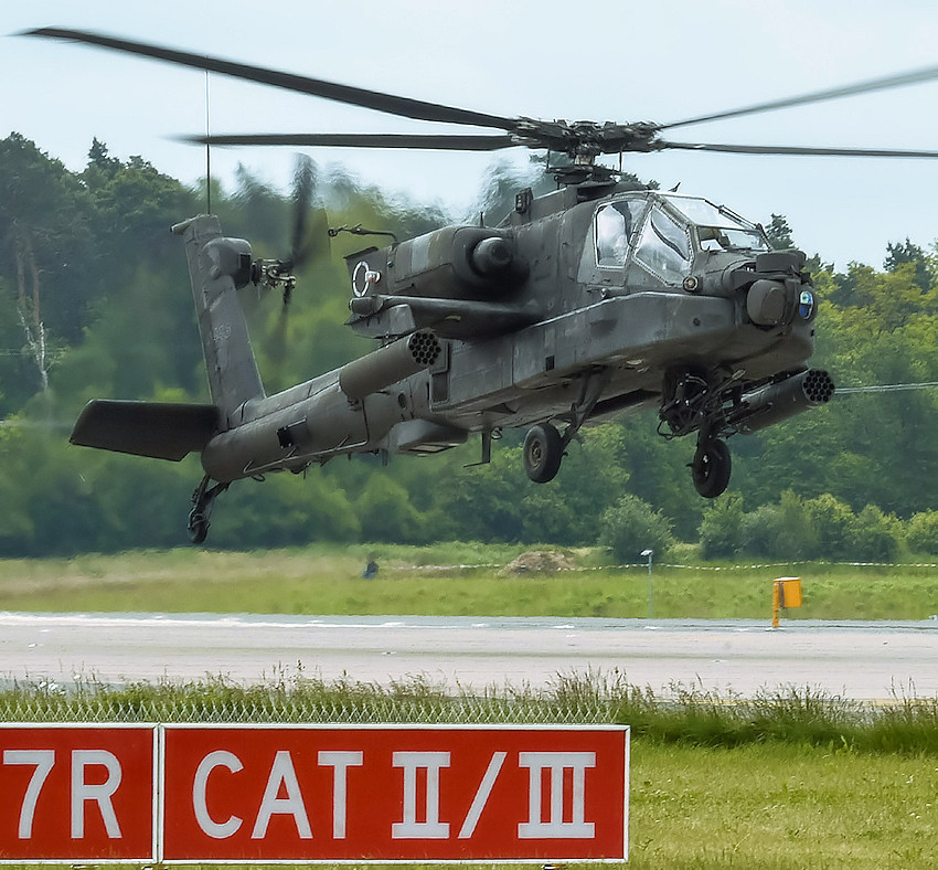 Apache - Hubschrauber