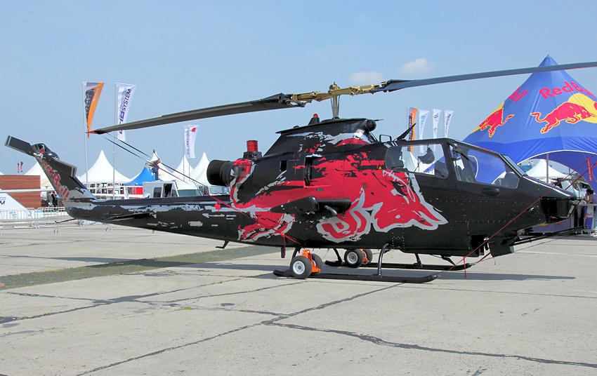 Bell AH 1 Cobra: Der erste Kampfhubschrauber der USA (The Flying Bulls von Red Bull)