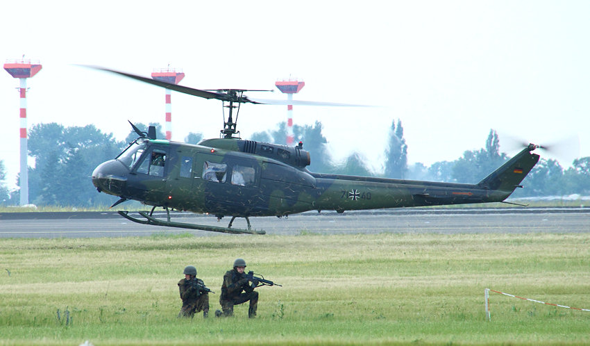 Bell UH-1D Iroquois - HUEY: "Teppichklopfer" beim Heer und der Luftwaffe