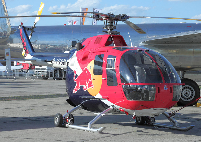 Messerschmitt-Bölkow-Blohm Bo 105 CB-4: Hubschrauber der Flying Bull von der Firma Red Bull