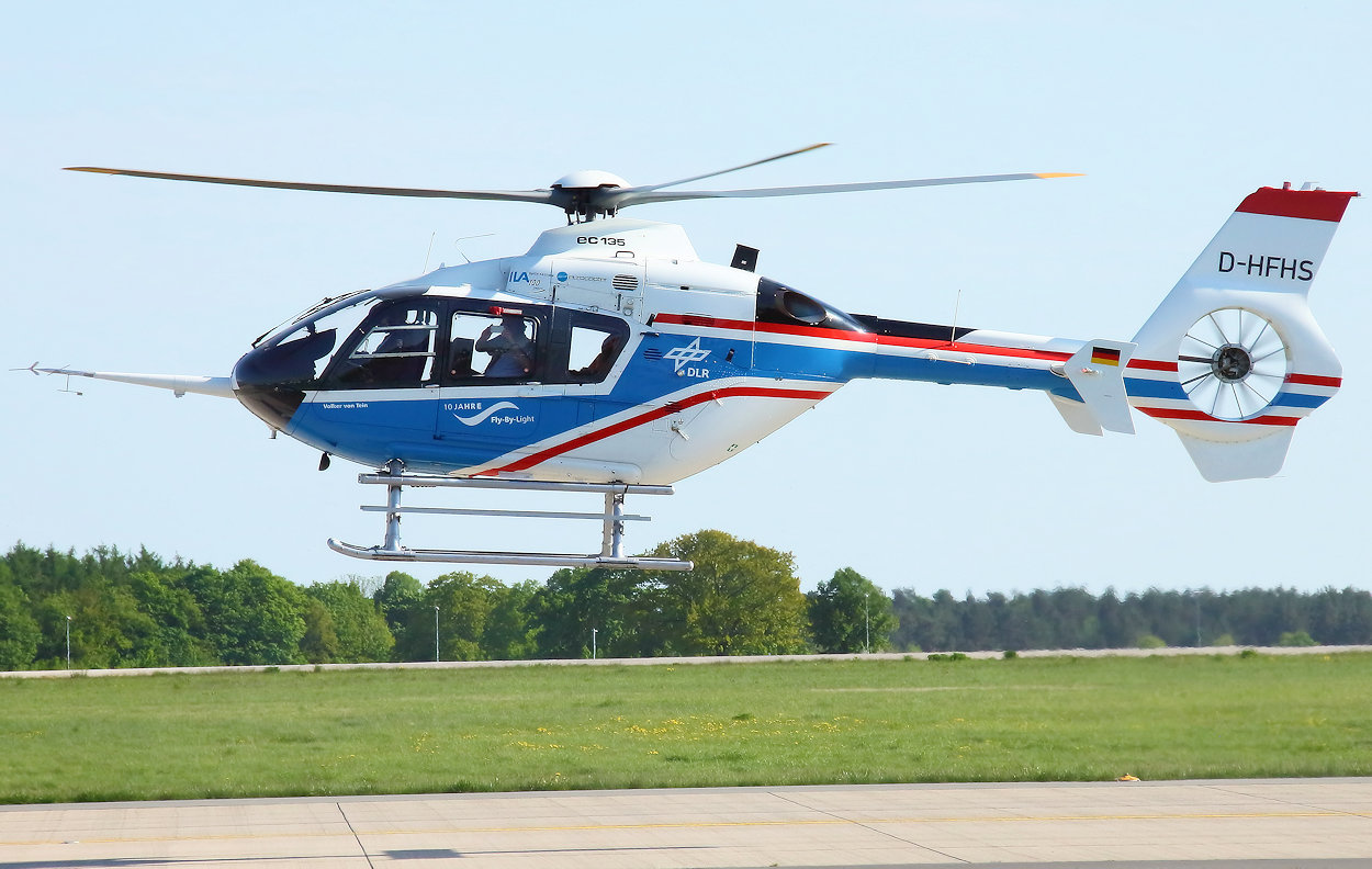 Eurocopter EC 135 ACT FHS Flug