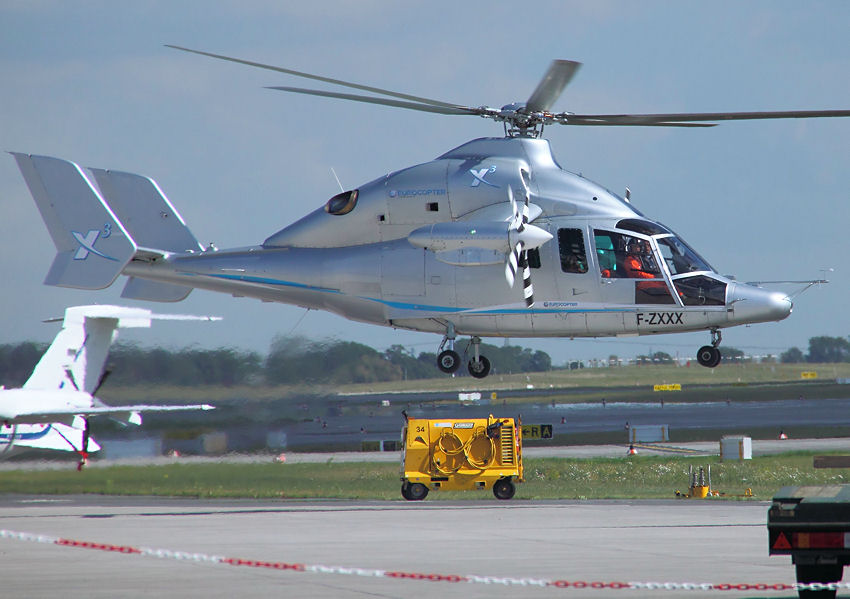 Eurocopter X3 - Flugschrauber: Hybridkonstruktion zwischen Hubschrauber und Propellerflugzeug 