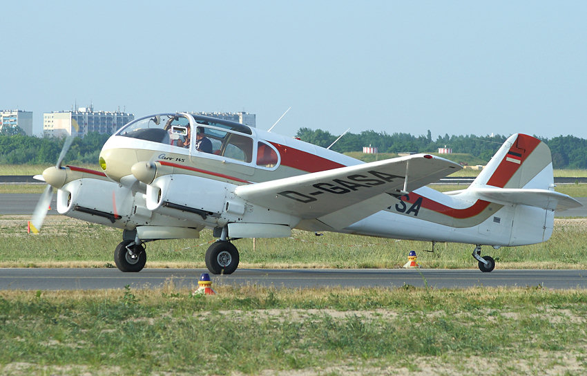 Aero Ae 145: zweimotoriges Reiseflugzeug des tschechoslowakischen Herstellers Aero von 1959