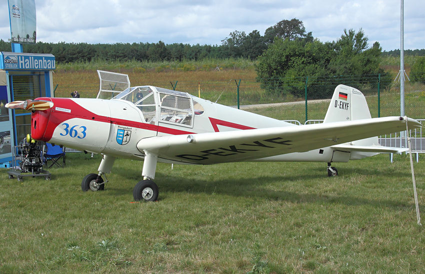Bücker Bü 181 Bestmann: zweisitziges Schulflugzeug des deutschen Herstellers Bücker Flugzeugbau