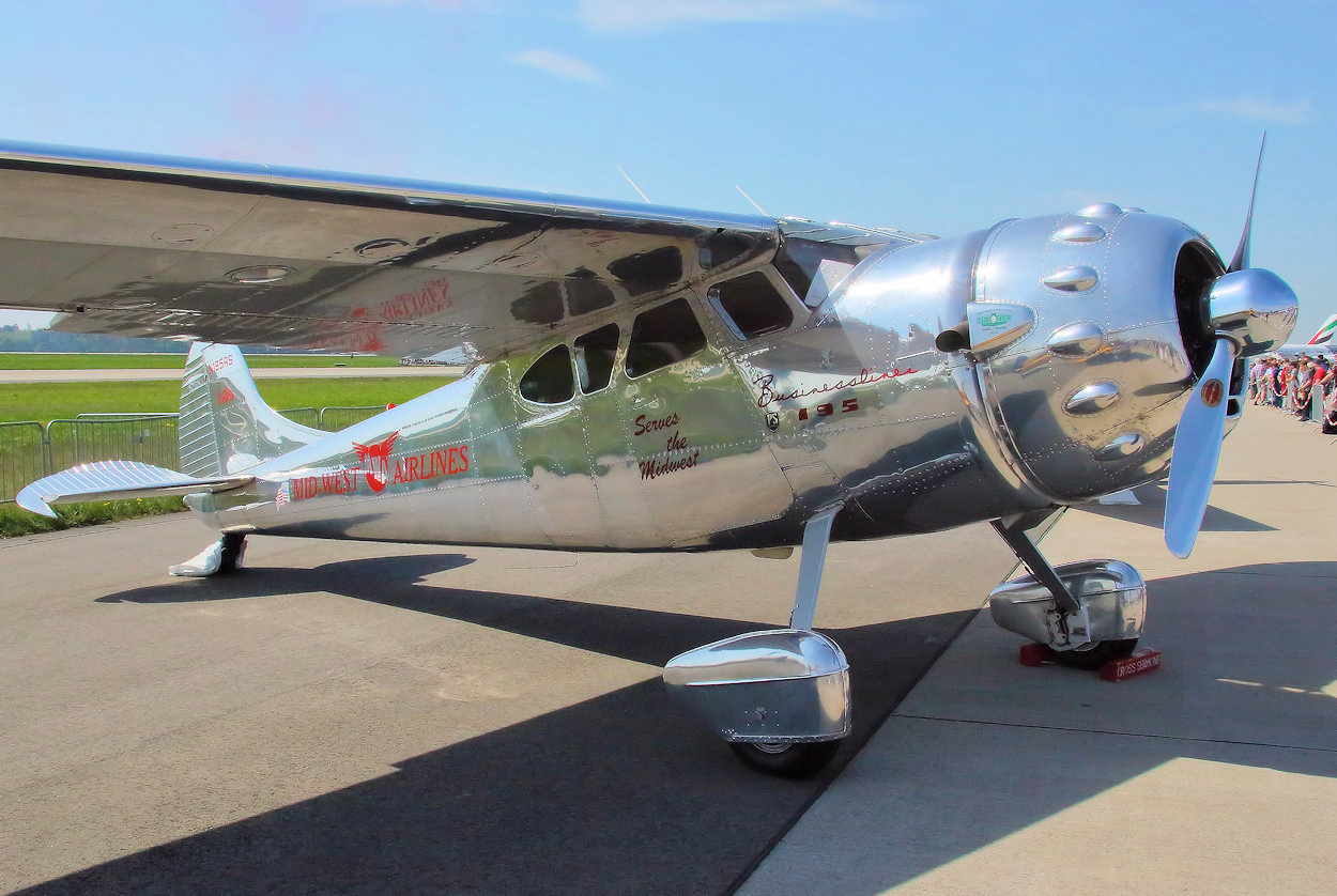 Cessna C-195 - Businessliner