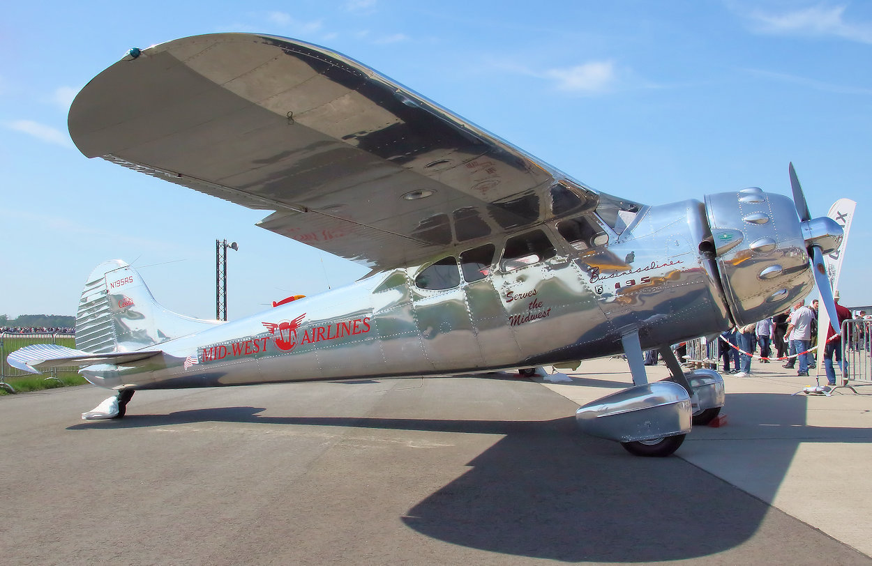 Cessna C-195 - Seitenansicht