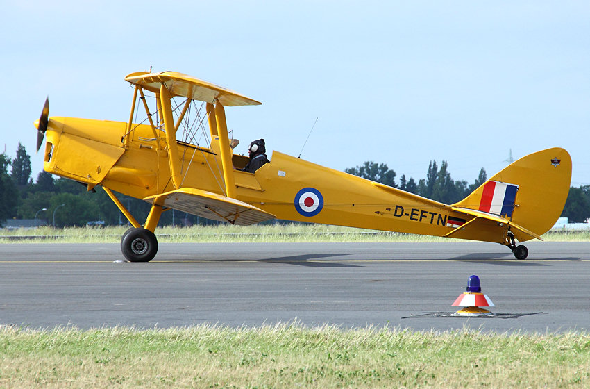 De Havilland D.H.82 Tiger Moth: Trainingsflugzeug der Royal Air Force von 1931