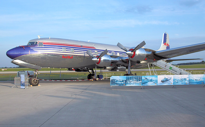 Douglas DC-6