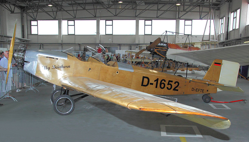 Klemm L 25A: Das Flugzeug diente als Schul- und Übungsflugzeug, Sport- und Reiseflugzeug und war für einfachen Kunstflug zugelassen