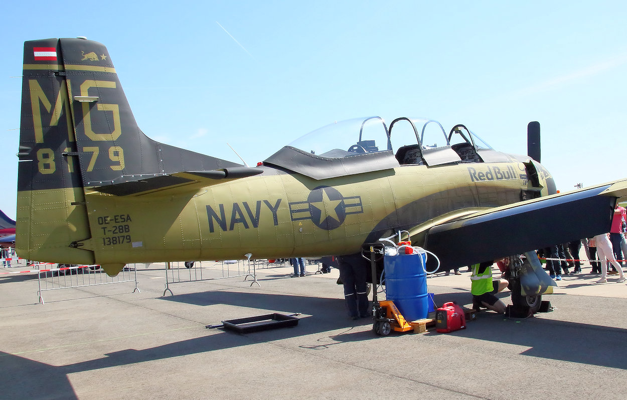 T-28B Trojan