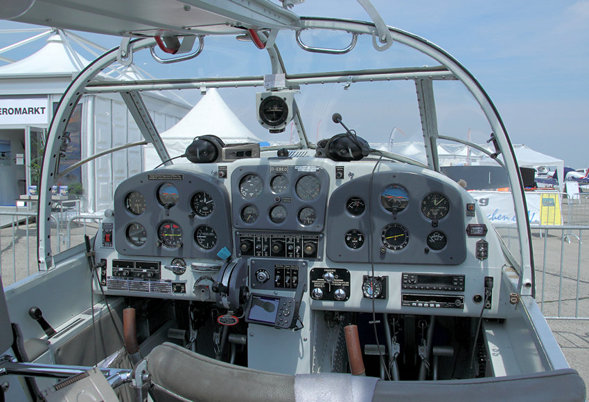 Saab Safir 91: einmotorigen Tiefdecker mit einziehbarem Dreibeinfahrwerk des schwedischen Herstellers Saab