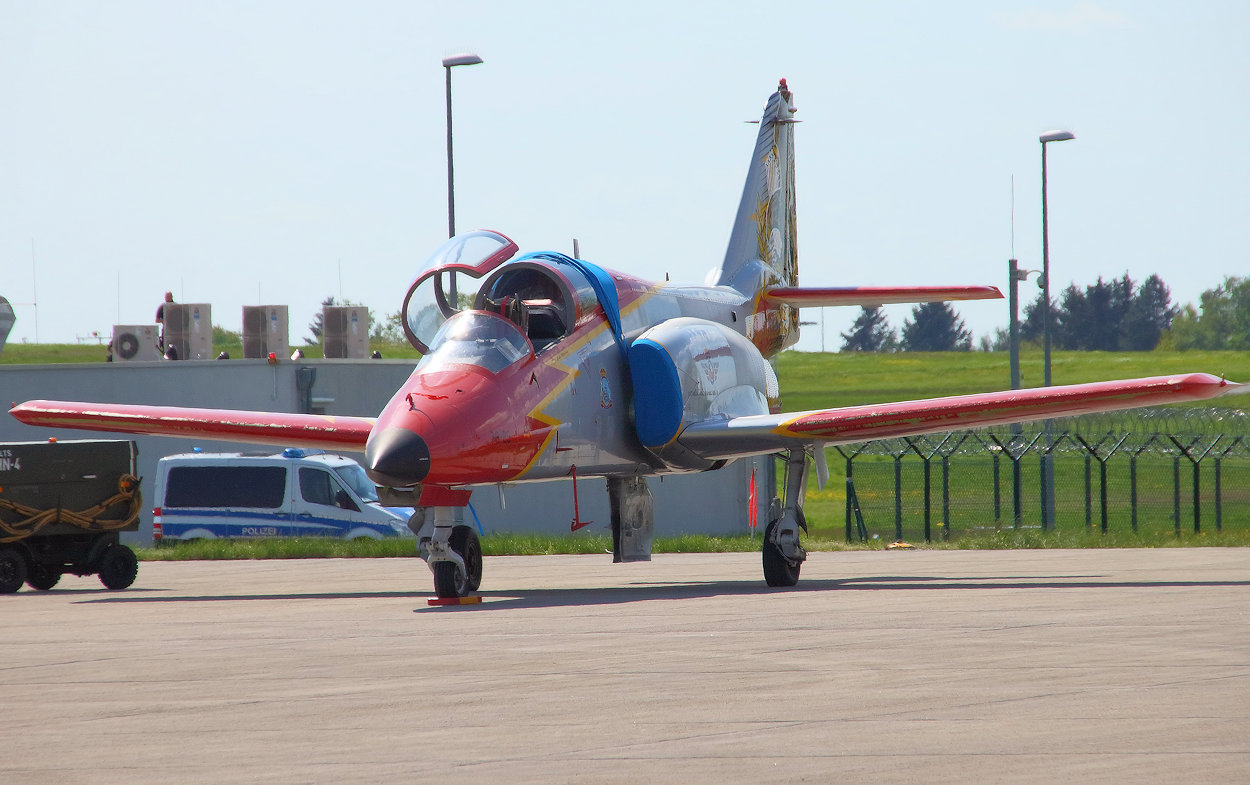 CASA C-101 - Patrulla Aguila